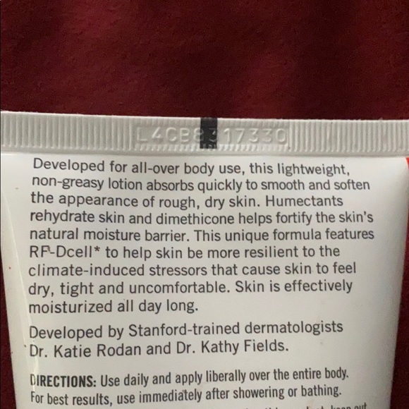 AMAZING 🎄🛍️Rodan & Fields💕 essentials body Moisturizer - Picture 4 of 6